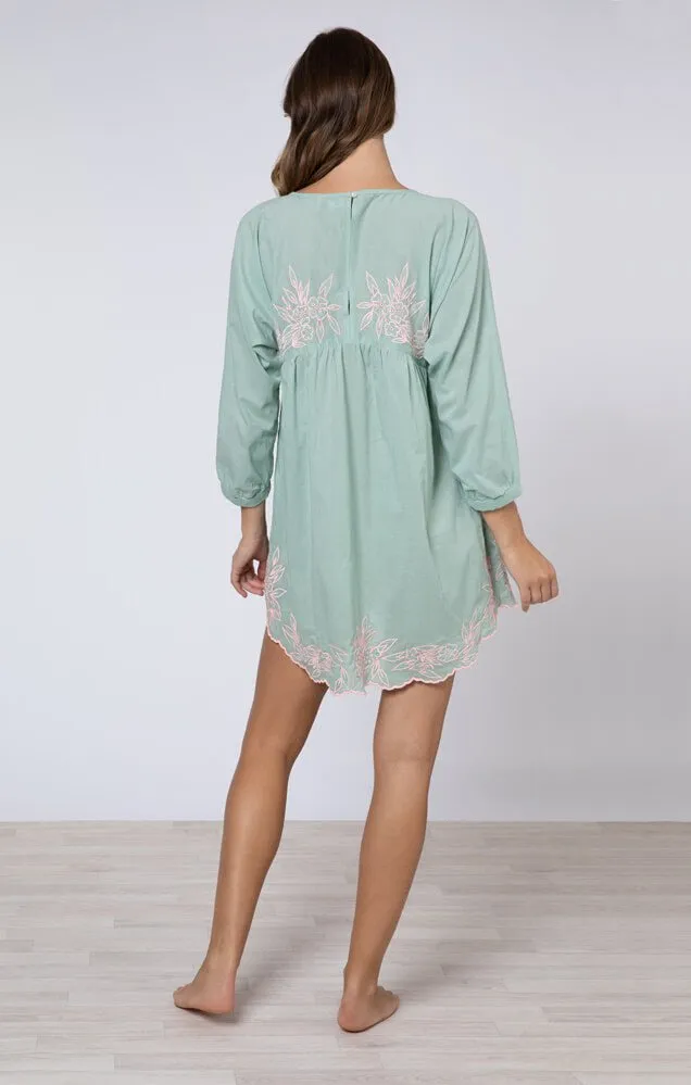 Batwing Dress W.Floral Embroidery Sage/Candy