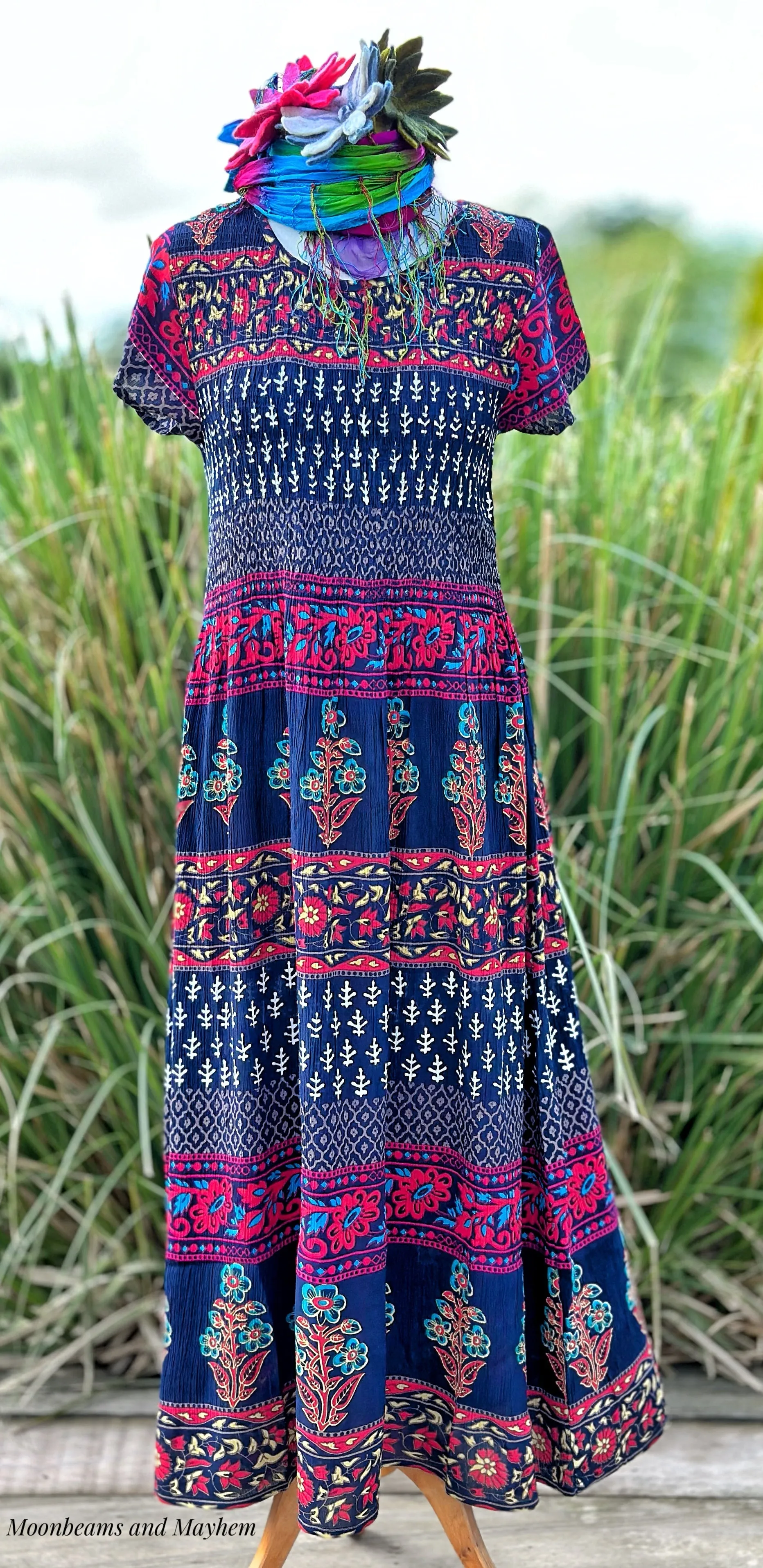 BEAUTIFUL MUDFLOWER DRESS