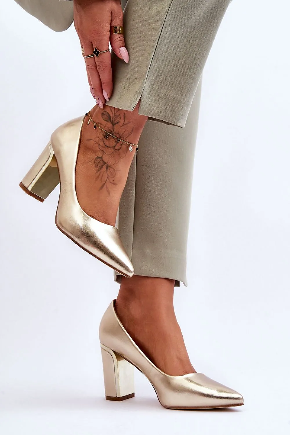 Block heel pumps Step in style