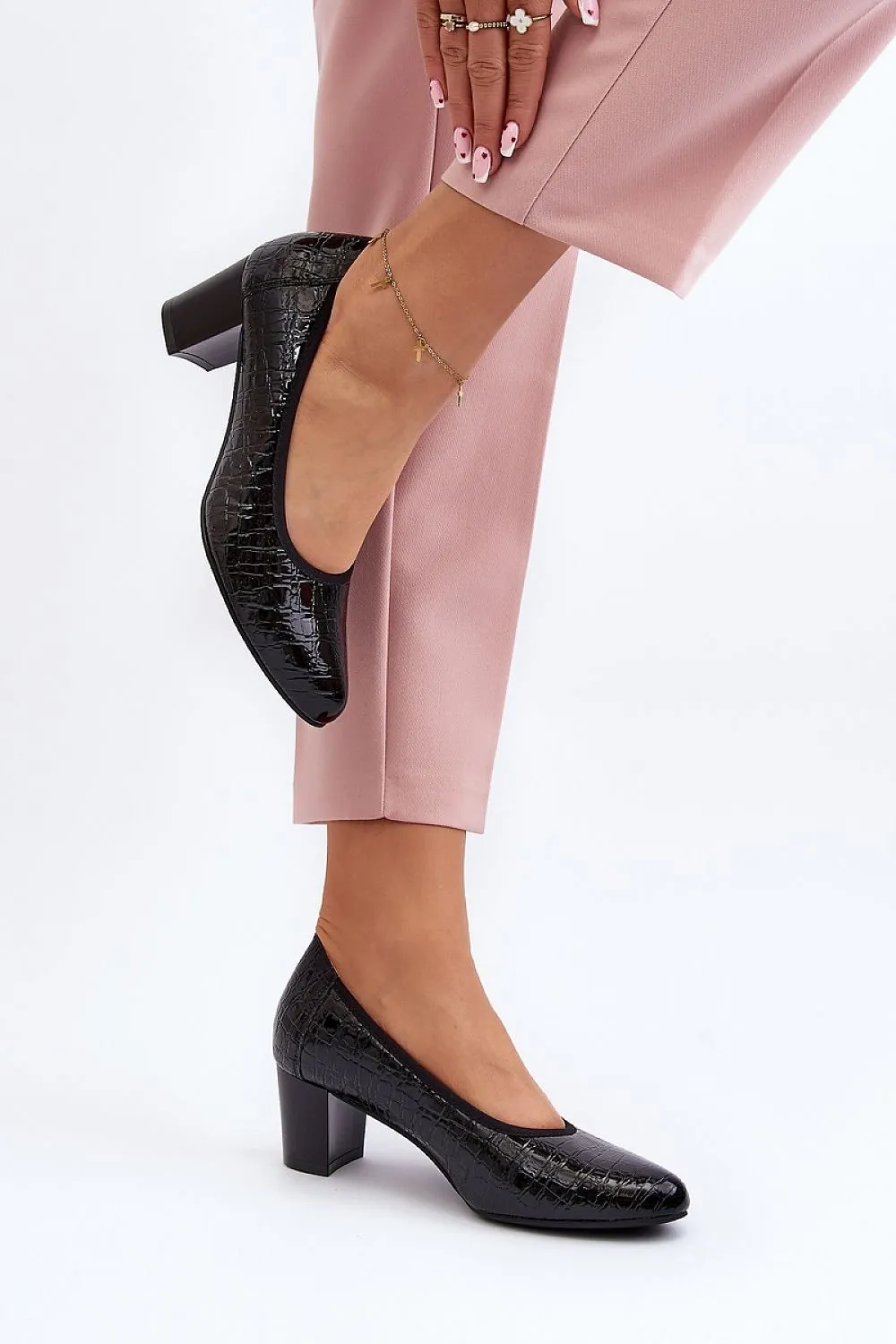 Block heel pumps Step in style