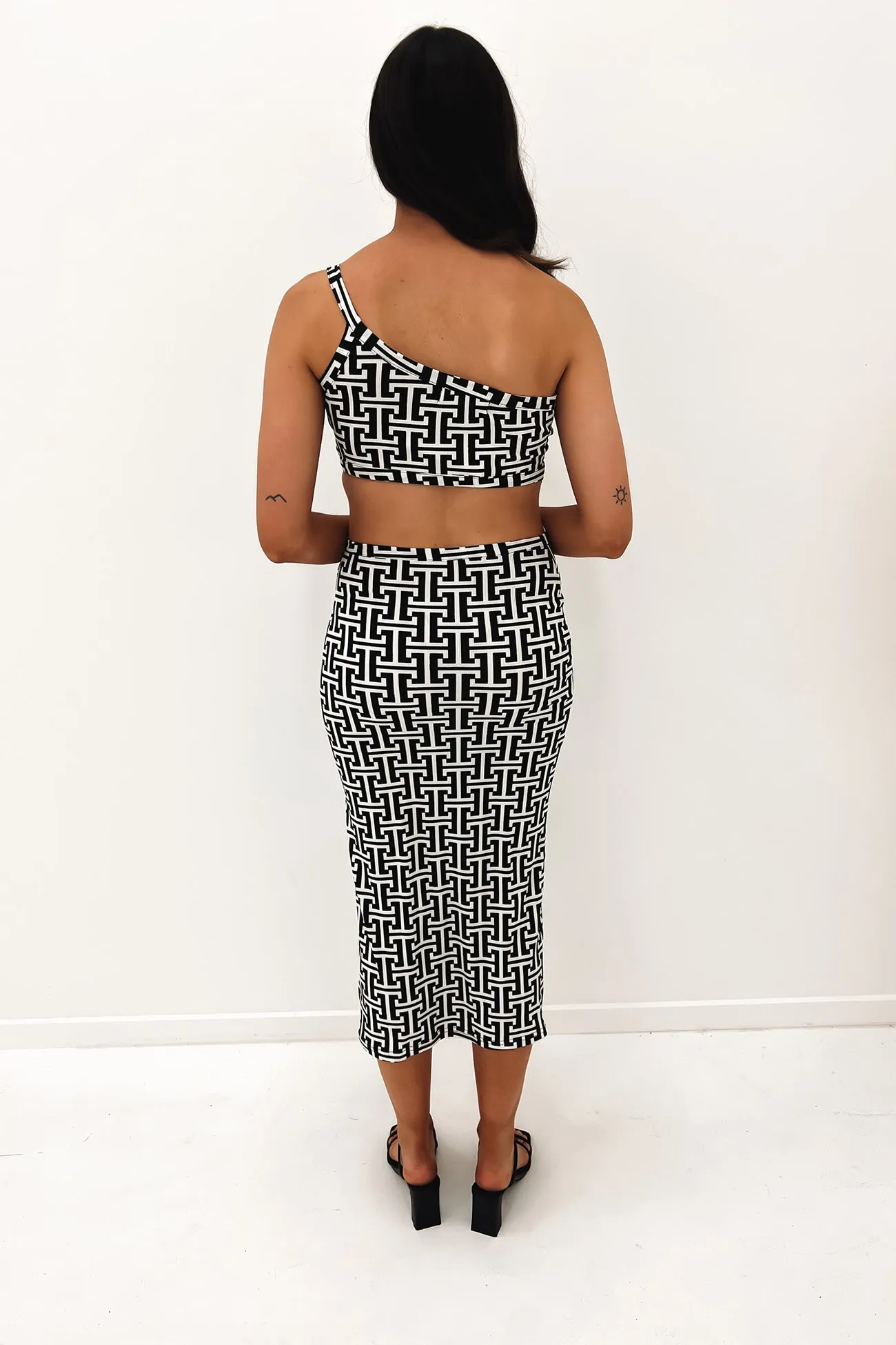 Brit Midi Dress Black White