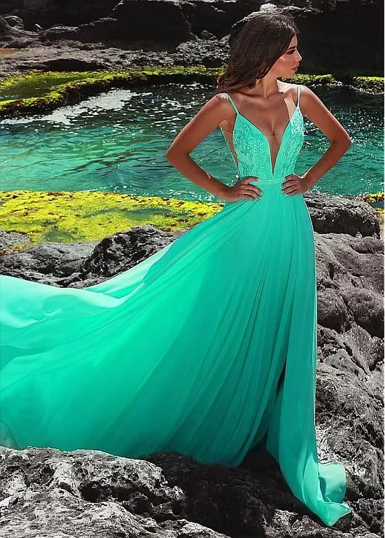 Chiffon Spaghetti Straps Green Long A-line Evening Dress