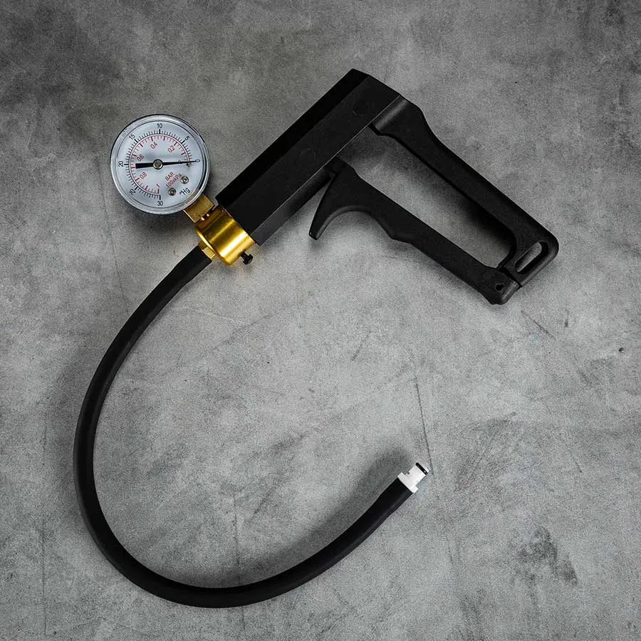 Deluxe Comfort Grip Detachable Metal Penis Pump & Air Gauge by Lynk Pleasure