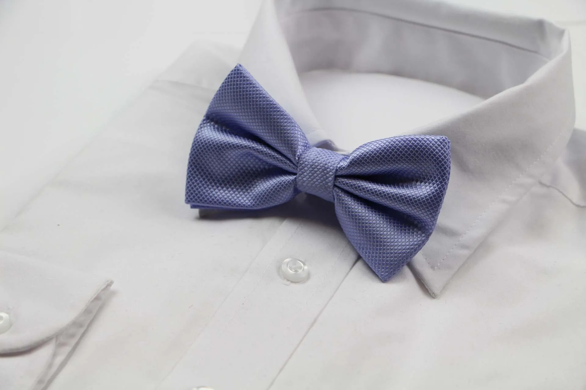 Mens Lavender Plain Coloured Checkered Bow Tie