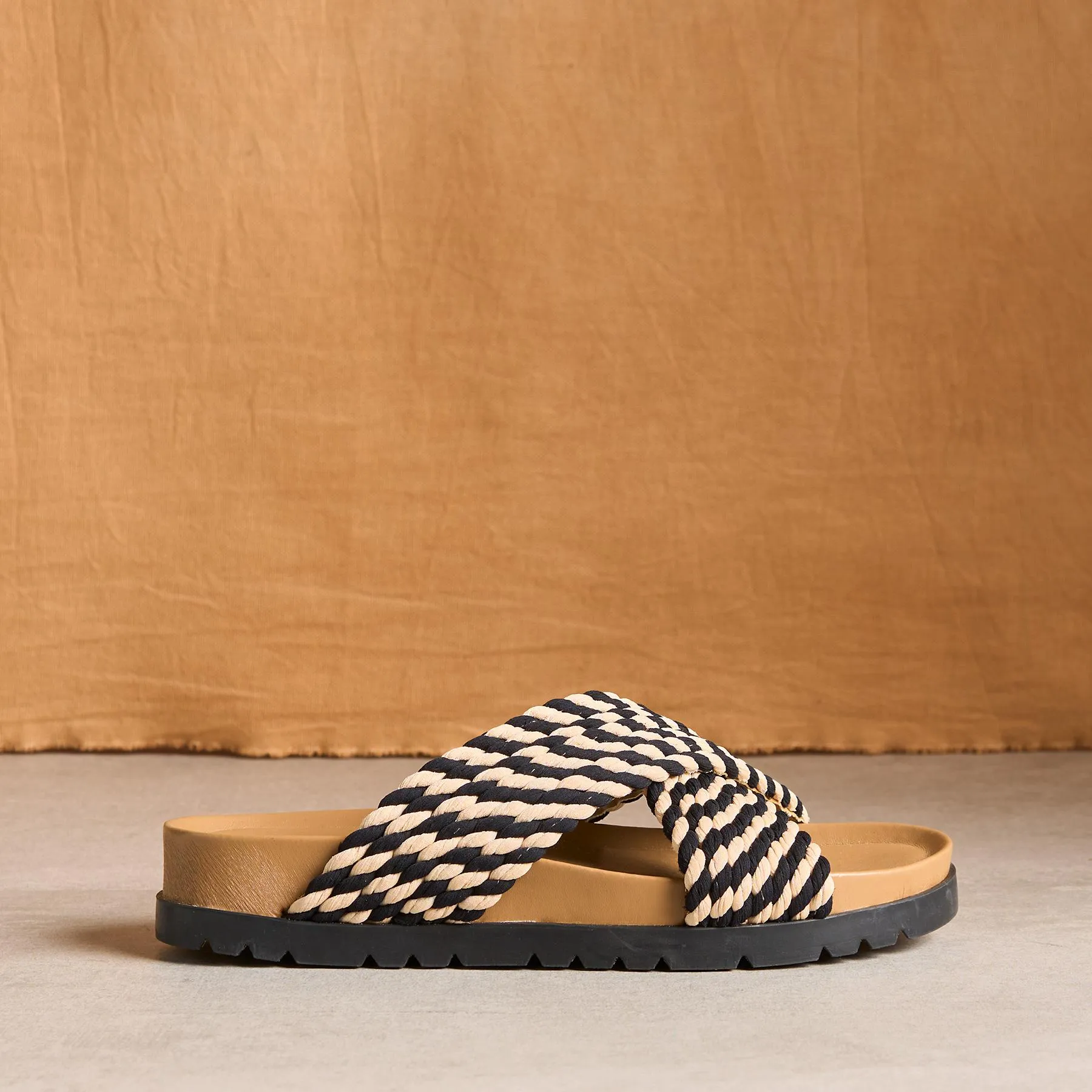 Pagoda Sandals