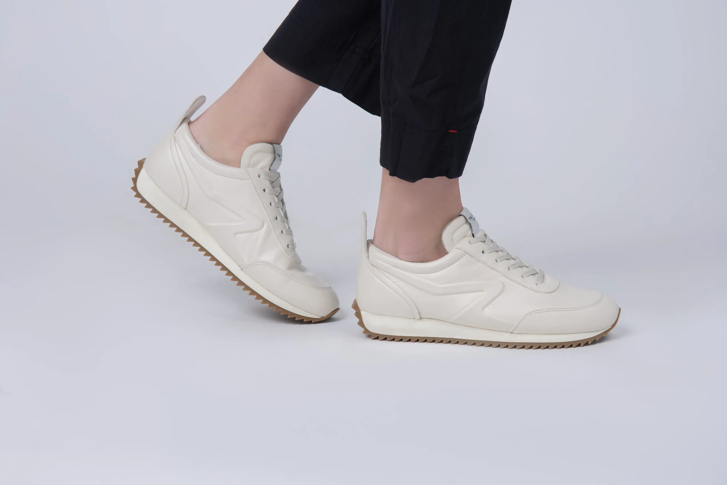 Rag & Bone Retro Run Sneaker in Birch